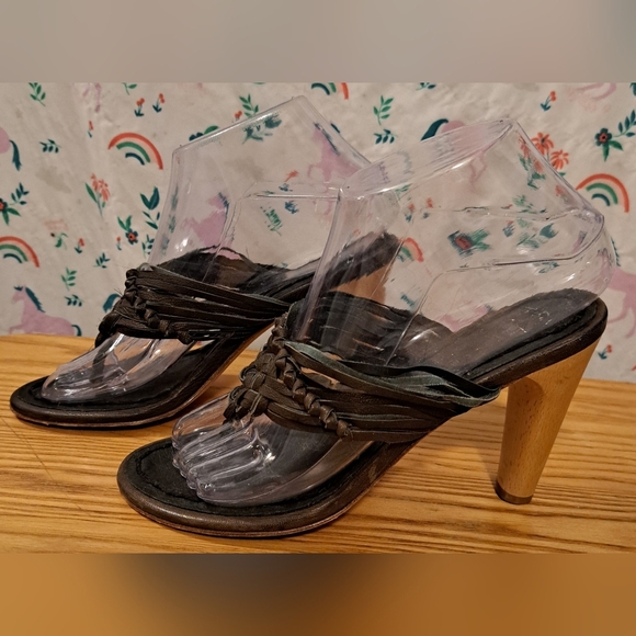 NWT Y2K True Religion Brown Leather Boho Indie Neutral Sandal Heel Shoe SZ 37EU - Picture 2 of 9